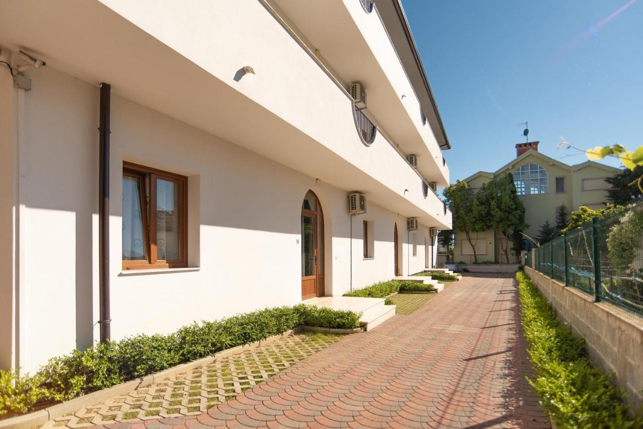 Hotel San Pietro Martin Fushe-Drac Exterior photo